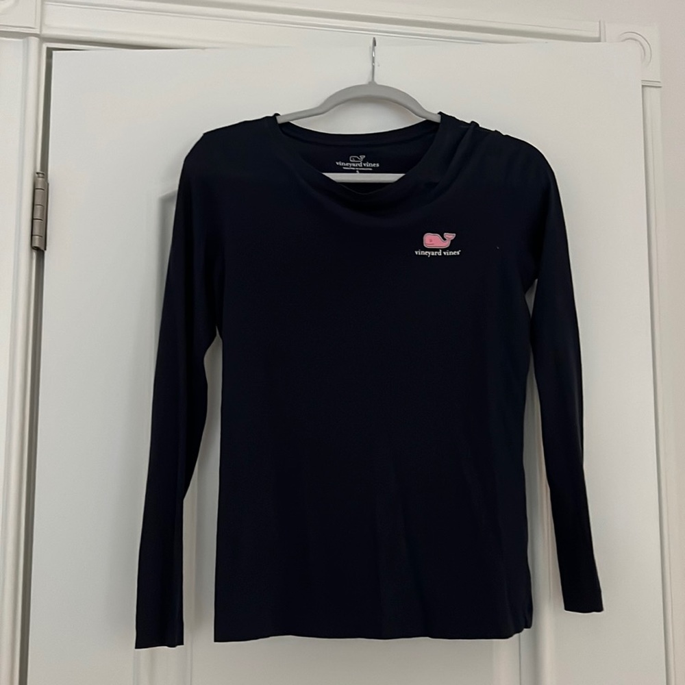 Vineyard vines navy blue tee